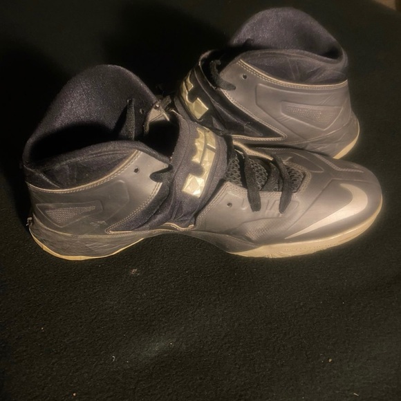 Nike Lebron Soldier 7 Size: 13 - Picture 2 of 5